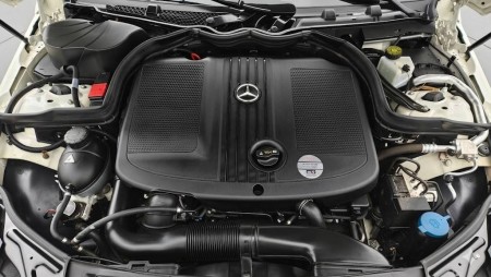 Mercedes-Benz 