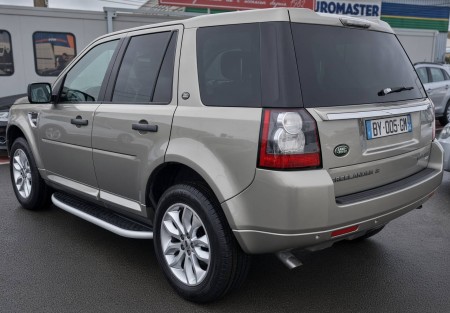 Land-Rover 