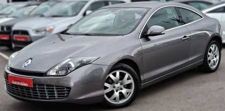 Renault Laguna III Coupé 
