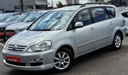 Toyota Avensis Verso 